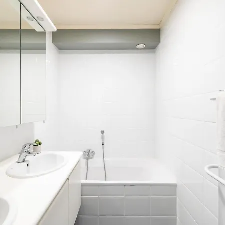 Le Grand Marin - App Met Prachtig Zeezichten 4p *