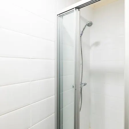 Le Grand Marin - App Met Prachtig Zeezichten 4p